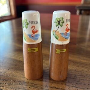 Vintage Kenmar Japan Cypress Gardens Florida Flamingo Salt & Pepper Shakers